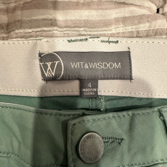 Wit & Wisdom Ab-solution Mint colored skinny pants size 4 - Picture 2 of 2
